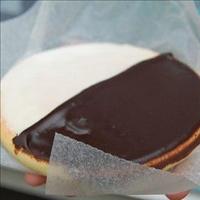 Black and White Cookie