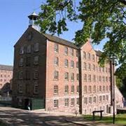 Stanley Mills