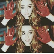 Hands - Sabrina Carpenter