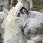 Els Enfarinats Festival Flour Fight (Spain)