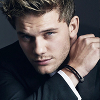 Jeremy Irvine