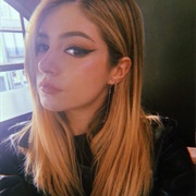 Chrissy Costanza