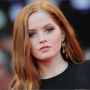 Ellie Bamber