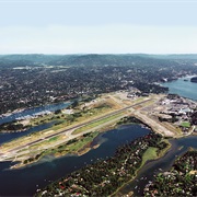 Oslo Airport, Fornebu