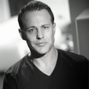 Louis Mandylor