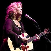 Gretchen Peters