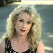 Julia Duffy