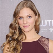 Tracy Spiridakos