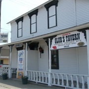 Glur&#39;s Tavern