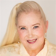 Sally Kirkland