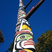 Victoria Is Home to the World&#39;s Largest Totem Pole at 180.2 Ft