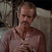 Capt. B.J. Hunnicutt (Mike Farrell)