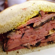 Pastrami Sandwich From Katz&#39;s Delicatessen (New York City)