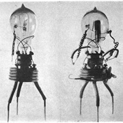 First Diodie/Vacuum Tube/Fleming Valve Invented (1904)