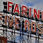 Farine Five Roses Sign
