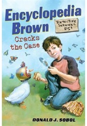 Encyclopedia Brown Cracks the Case (Donald Sobol)