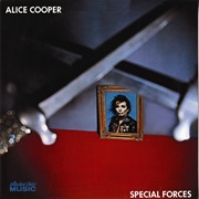 Skeletons in the Closet - Alice Cooper