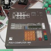 Polycomputer 880