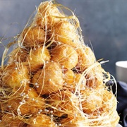 Croquembouche