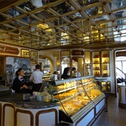 Confeitaria Nacional Pastry Shop