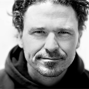 Dave Eggers