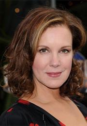 Elizabeth Perkins