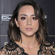 Chloe Bennet