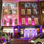 Handel &amp; Hendrix in London, England