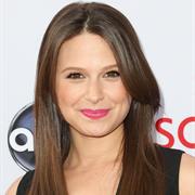 Katie Lowes