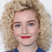 Julia Garner