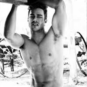 Taylor Kinney