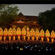 Enjoy the Colorful Ritual of &quot;Kudamattam&quot; in Thrissur