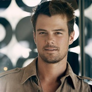 Josh Duhamel