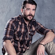 Charlie Weber