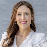 Erin Krakow