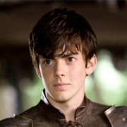 Skandar Keynes