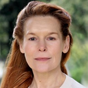 Alice Krige