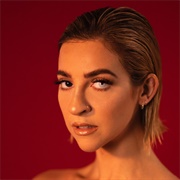 Gabbie Hanna