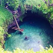 Tu Sua Ocean Trench