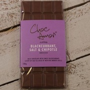 Choc Amor Blackcurrant, Salt &amp; Chipotle Bar