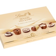 Lindt Pralines Hell &amp; Zart