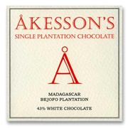 Akesson&#39;s Madagascar Bejofo 43% White Chocolate