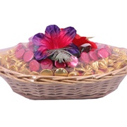 Skylofts 70 Piece Chocolate Basket