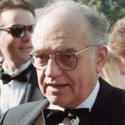 Richard Dysart