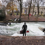 Eisbach Wave, Munich