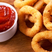 Onion Rings With Ketchup