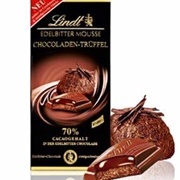 Lindt 70% Edelbitter Mousse Truffle Chocolate