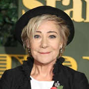 Zoe Wanamaker