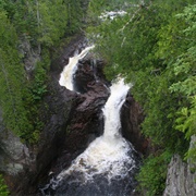 Devil&#39;s Kettle Waterfall, Grand Marais, MN