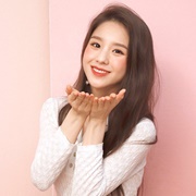 Heejin (Loona)